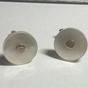 Unisex Swank Mother of Pearl Cuff Links.